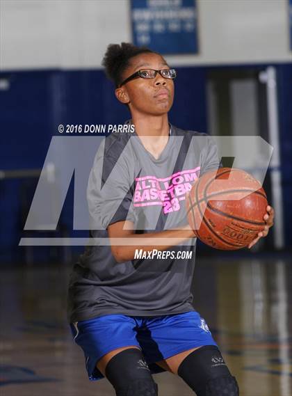 Thumbnail 2 in Alta Loma vs. Gabrielino (Shereise Edmonds Memorial Tournament) photogallery.