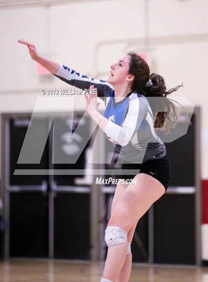 Thumbnail 1 in Valhalla vs. Millbrook (NYSPHSAA Class C Regional Semifinal) photogallery.