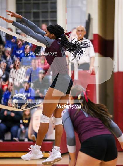 Thumbnail 2 in Valhalla vs. Millbrook (NYSPHSAA Class C Regional Semifinal) photogallery.