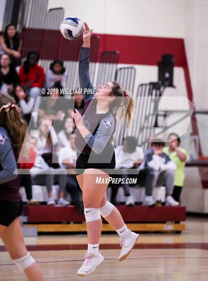 Thumbnail 3 in Valhalla vs. Millbrook (NYSPHSAA Class C Regional Semifinal) photogallery.