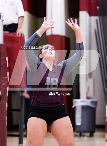 Thumbnail 3 in Valhalla vs. Millbrook (NYSPHSAA Class C Regional Semifinal) photogallery.
