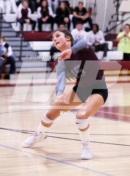 Thumbnail 2 in Valhalla vs. Millbrook (NYSPHSAA Class C Regional Semifinal) photogallery.