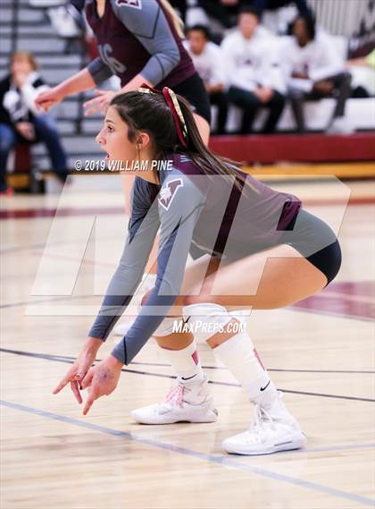 Thumbnail 2 in Valhalla vs. Millbrook (NYSPHSAA Class C Regional Semifinal) photogallery.