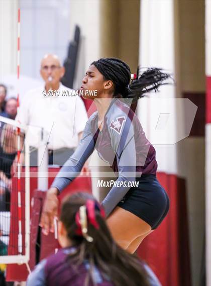 Thumbnail 1 in Valhalla vs. Millbrook (NYSPHSAA Class C Regional Semifinal) photogallery.