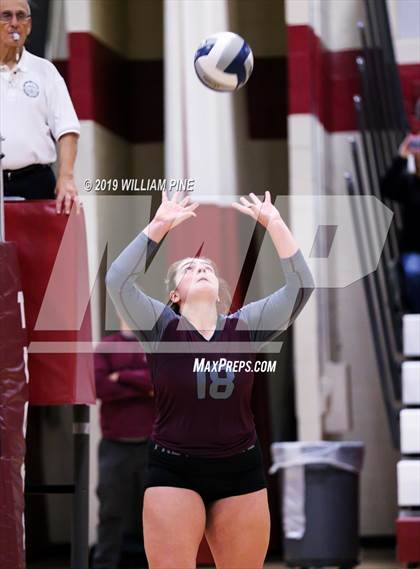 Thumbnail 2 in Valhalla vs. Millbrook (NYSPHSAA Class C Regional Semifinal) photogallery.