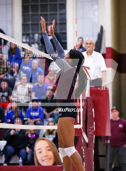 Thumbnail 1 in Valhalla vs. Millbrook (NYSPHSAA Class C Regional Semifinal) photogallery.