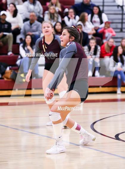 Thumbnail 2 in Valhalla vs. Millbrook (NYSPHSAA Class C Regional Semifinal) photogallery.