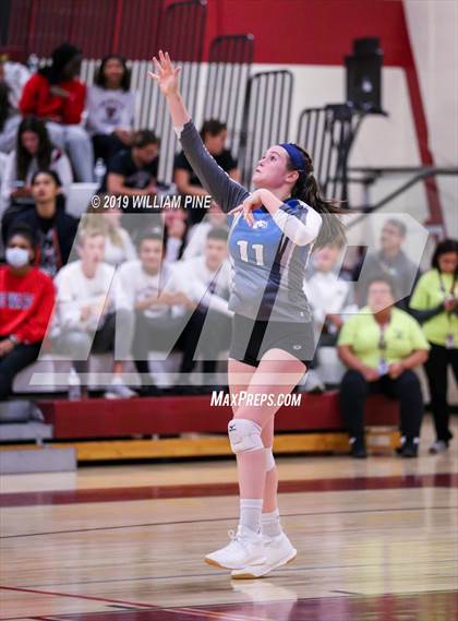 Thumbnail 2 in Valhalla vs. Millbrook (NYSPHSAA Class C Regional Semifinal) photogallery.
