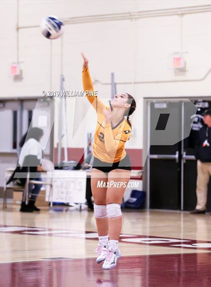 Thumbnail 3 in Valhalla vs. Millbrook (NYSPHSAA Class C Regional Semifinal) photogallery.