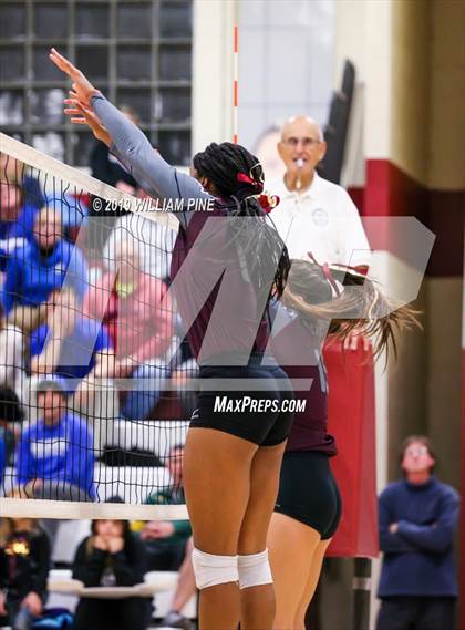 Thumbnail 1 in Valhalla vs. Millbrook (NYSPHSAA Class C Regional Semifinal) photogallery.