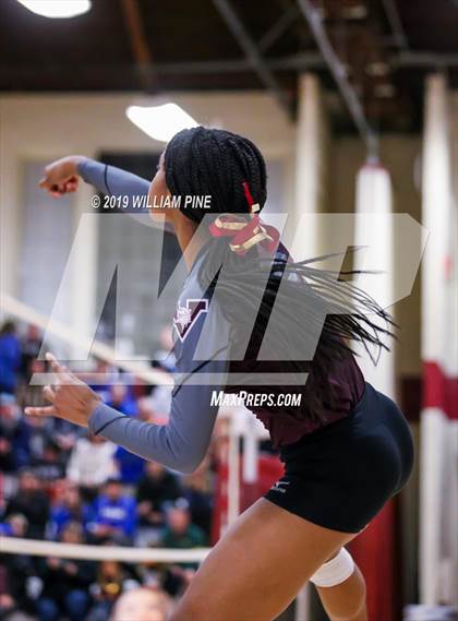 Thumbnail 2 in Valhalla vs. Millbrook (NYSPHSAA Class C Regional Semifinal) photogallery.