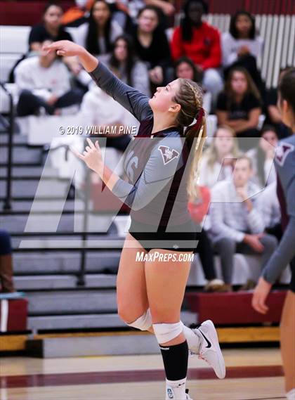 Thumbnail 1 in Valhalla vs. Millbrook (NYSPHSAA Class C Regional Semifinal) photogallery.