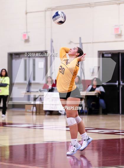 Thumbnail 2 in Valhalla vs. Millbrook (NYSPHSAA Class C Regional Semifinal) photogallery.
