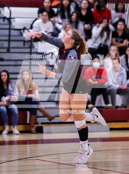 Thumbnail 1 in Valhalla vs. Millbrook (NYSPHSAA Class C Regional Semifinal) photogallery.