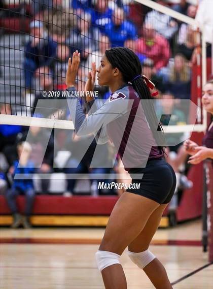 Thumbnail 2 in Valhalla vs. Millbrook (NYSPHSAA Class C Regional Semifinal) photogallery.