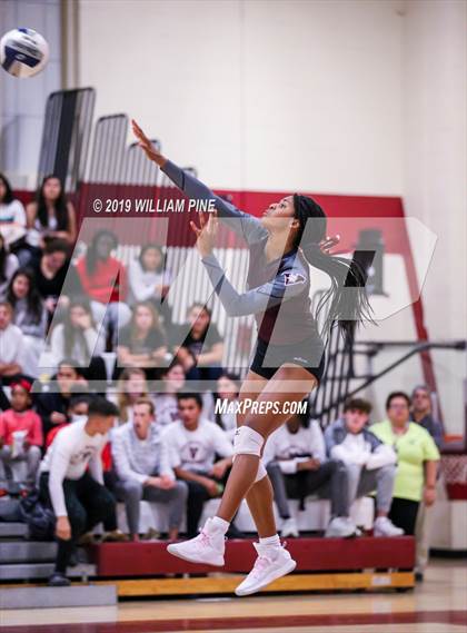 Thumbnail 1 in Valhalla vs. Millbrook (NYSPHSAA Class C Regional Semifinal) photogallery.