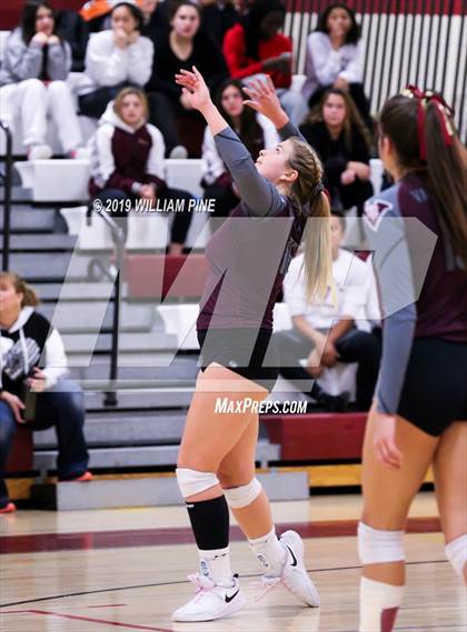 Thumbnail 2 in Valhalla vs. Millbrook (NYSPHSAA Class C Regional Semifinal) photogallery.