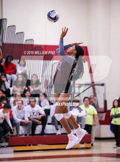 Thumbnail 3 in Valhalla vs. Millbrook (NYSPHSAA Class C Regional Semifinal) photogallery.