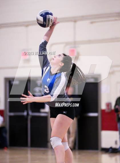 Thumbnail 3 in Valhalla vs. Millbrook (NYSPHSAA Class C Regional Semifinal) photogallery.