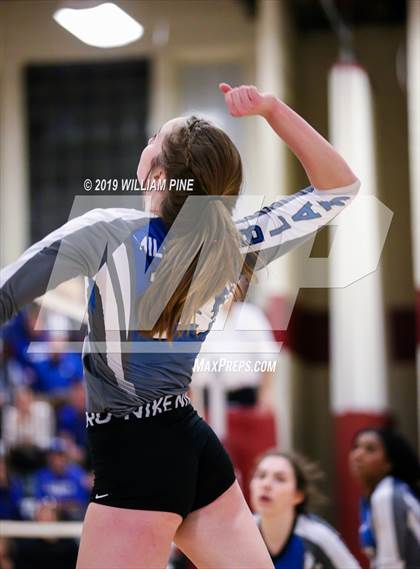 Thumbnail 3 in Valhalla vs. Millbrook (NYSPHSAA Class C Regional Semifinal) photogallery.