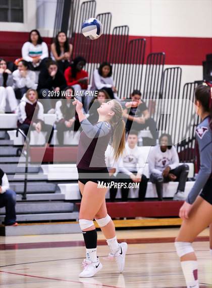 Thumbnail 1 in Valhalla vs. Millbrook (NYSPHSAA Class C Regional Semifinal) photogallery.