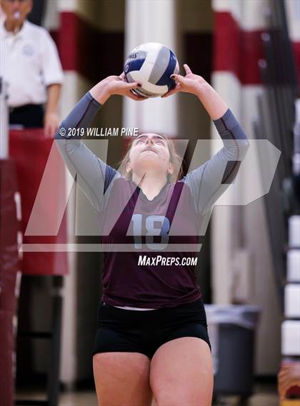 Thumbnail 3 in Valhalla vs. Millbrook (NYSPHSAA Class C Regional Semifinal) photogallery.