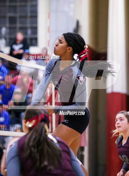 Thumbnail 3 in Valhalla vs. Millbrook (NYSPHSAA Class C Regional Semifinal) photogallery.