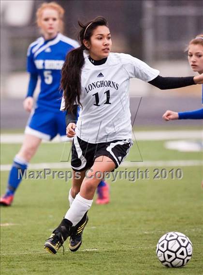 Thumbnail 3 in Dobie vs Oak Ridge (Pearland ISD Soccer Shootout) photogallery.