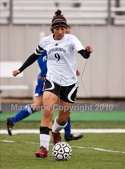Thumbnail 3 in Dobie vs Oak Ridge (Pearland ISD Soccer Shootout) photogallery.