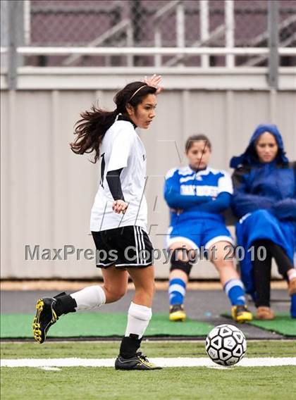 Thumbnail 2 in Dobie vs Oak Ridge (Pearland ISD Soccer Shootout) photogallery.