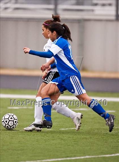 Thumbnail 2 in Dobie vs Oak Ridge (Pearland ISD Soccer Shootout) photogallery.