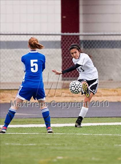 Thumbnail 3 in Dobie vs Oak Ridge (Pearland ISD Soccer Shootout) photogallery.