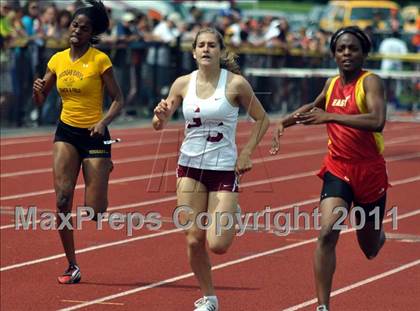 Thumbnail 1 in NYSPHSAA Track & Field Championships (Girls Events - Day 1) photogallery.