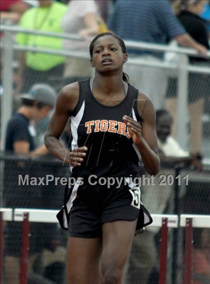 Thumbnail 1 in NYSPHSAA Track & Field Championships (Girls Events - Day 1) photogallery.
