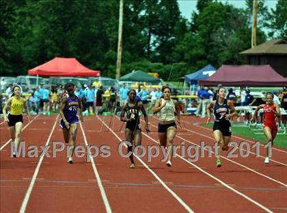 Thumbnail 3 in NYSPHSAA Track & Field Championships (Girls Events - Day 1) photogallery.