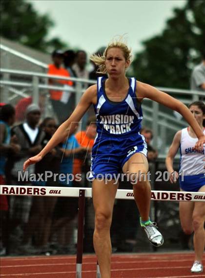 Thumbnail 2 in NYSPHSAA Track & Field Championships (Girls Events - Day 1) photogallery.