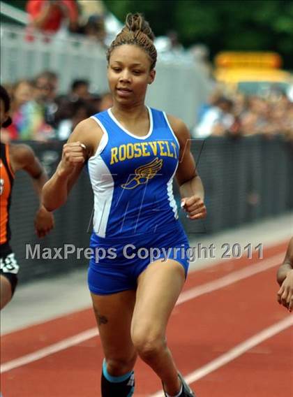 Thumbnail 1 in NYSPHSAA Track & Field Championships (Girls Events - Day 1) photogallery.