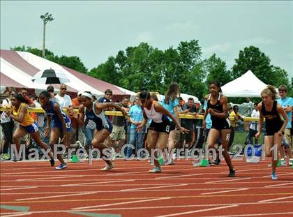 Thumbnail 3 in NYSPHSAA Track & Field Championships (Girls Events - Day 1) photogallery.