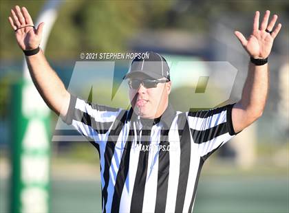 Thumbnail 3 in JV: Tokay @ St. Mary's photogallery.