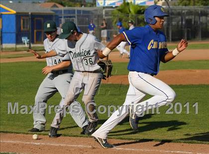 Thumbnail 3 in Charter Oak @ Damien photogallery.