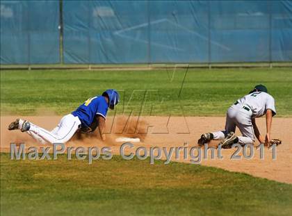 Thumbnail 3 in Charter Oak @ Damien photogallery.