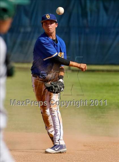 Thumbnail 3 in Charter Oak @ Damien photogallery.