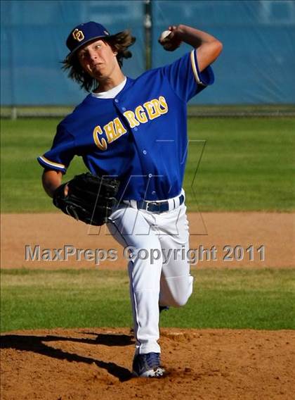 Thumbnail 1 in Charter Oak @ Damien photogallery.
