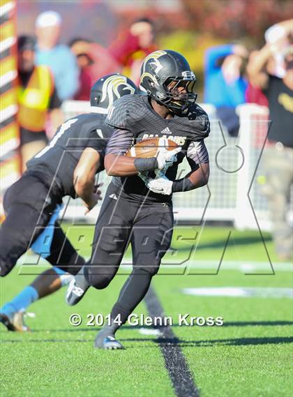 Thumbnail 3 in Bergen Catholic @ Paramus Catholic photogallery.