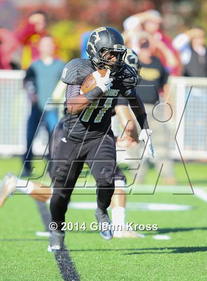Thumbnail 3 in Bergen Catholic @ Paramus Catholic photogallery.