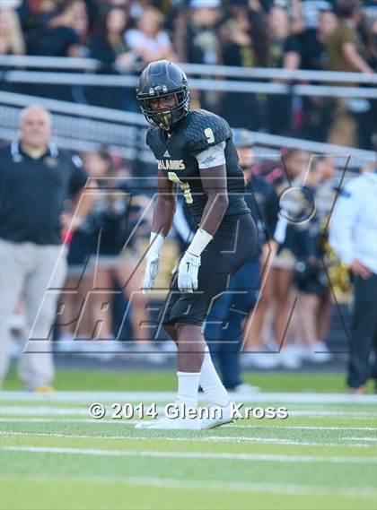 Thumbnail 3 in Bergen Catholic @ Paramus Catholic photogallery.