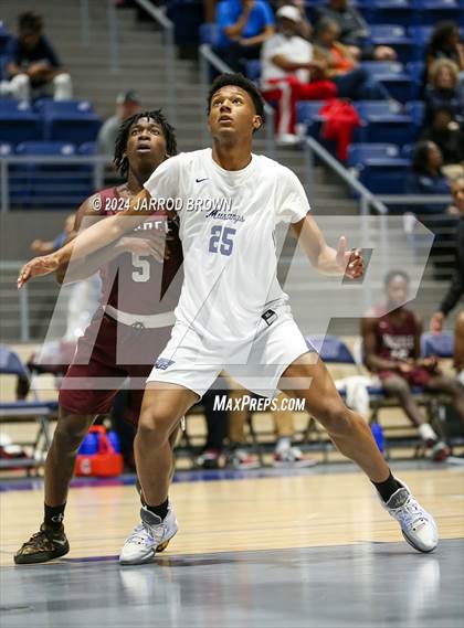Thumbnail 2 in Silsbee @ West Orange-Stark photogallery.