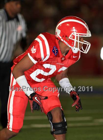 Thumbnail 1 in Mater Dei vs. Centennial photogallery.