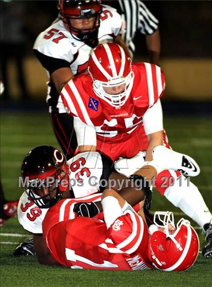 Thumbnail 2 in Mater Dei vs. Centennial photogallery.