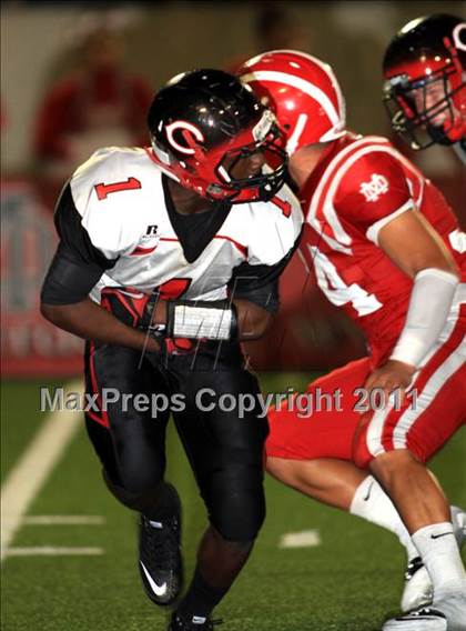 Thumbnail 3 in Mater Dei vs. Centennial photogallery.